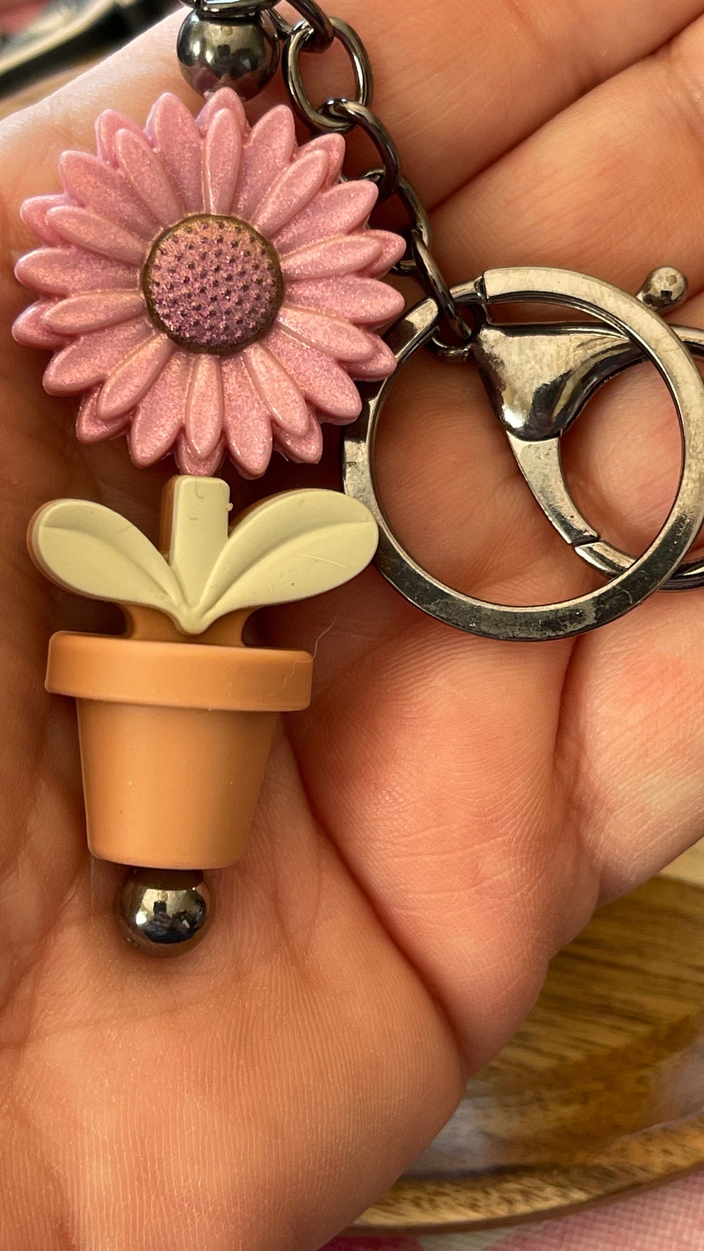 Pink daisy flower with pot KEYCHAIN, Fashionable Decorative Handcrafted Keychain, Stylish flower Keychain decor