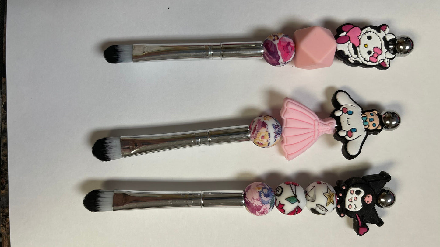 Hello kitty makeup brushes! Kawaii beaded makeup brushes