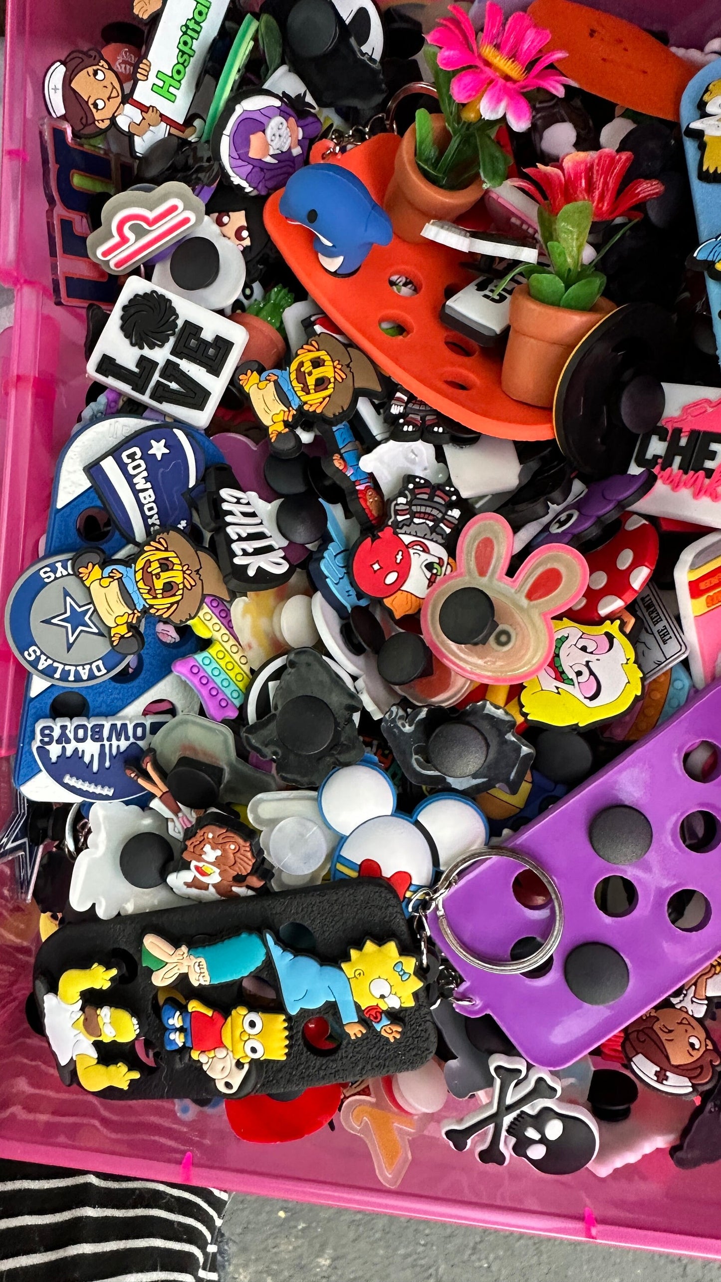 Croc Charm Advent Calendar - 14 Unique Charms - PVC Rubber - 14 Day valentines Calendar