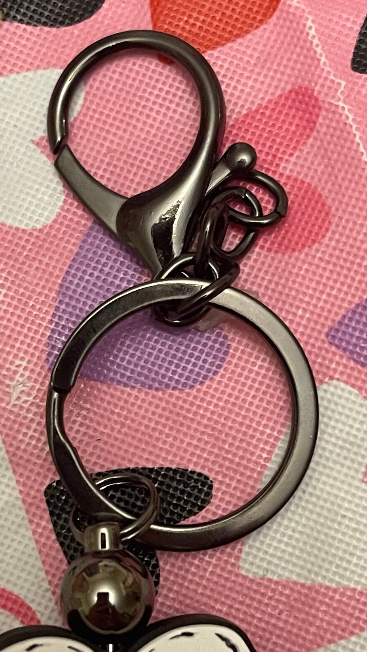 Skeleton love keychain or zipper pull. Also can put on purses or backpacks or any bag!