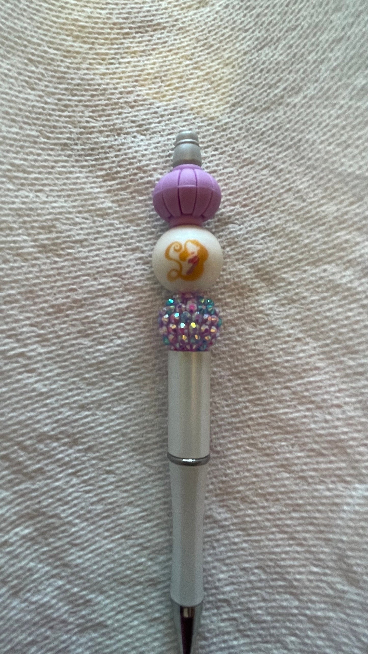 Long hair Princess and floating lantern beaded pen