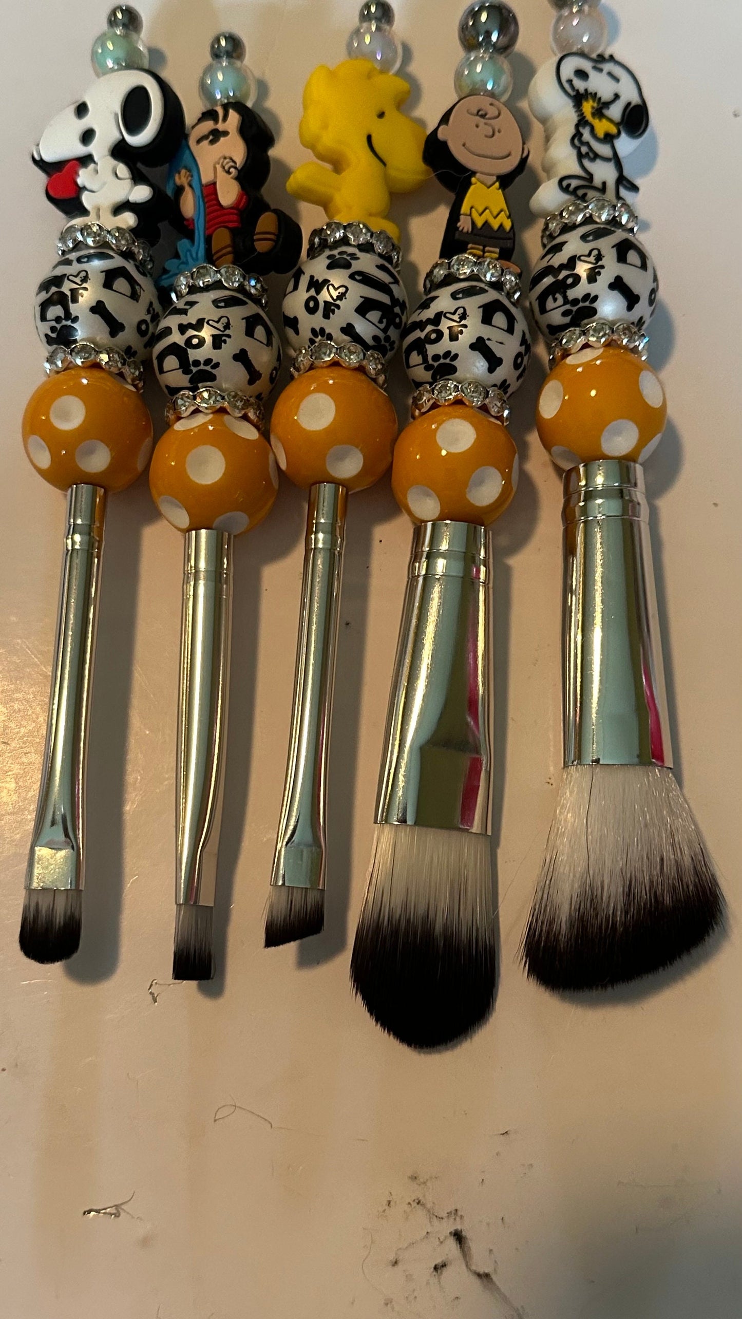 Snoopy themed makeup brushes. Make-up Brush Sets /Fun Character Make-up Brush Sets / Custom Make-up Brush Sets/Gift for Her/Wife/Queen/